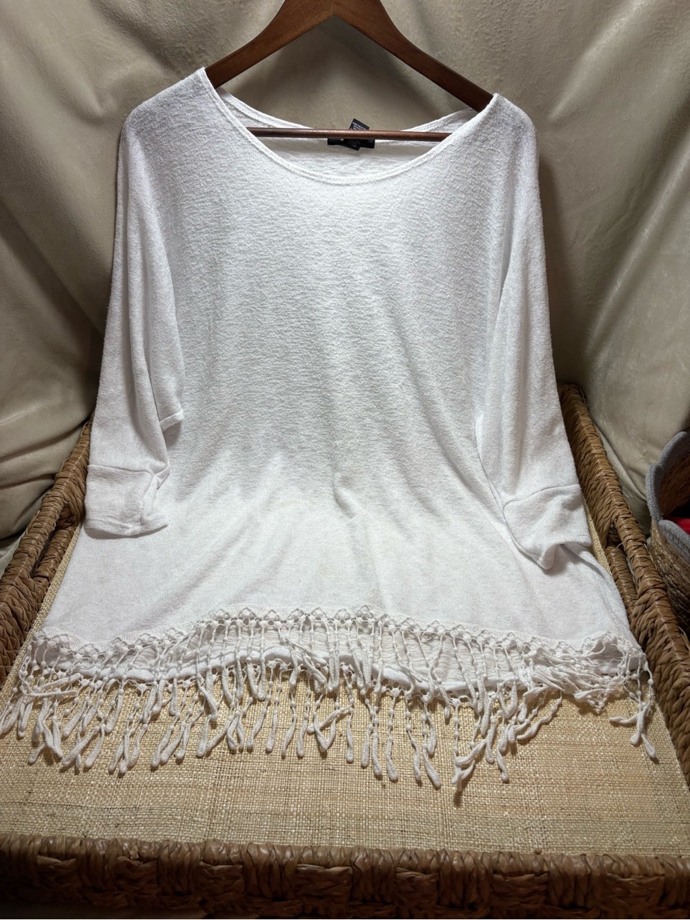Alfani White Boho Fringe Tunic Top M Crochet Hem 3/4 Sleeve Coastal